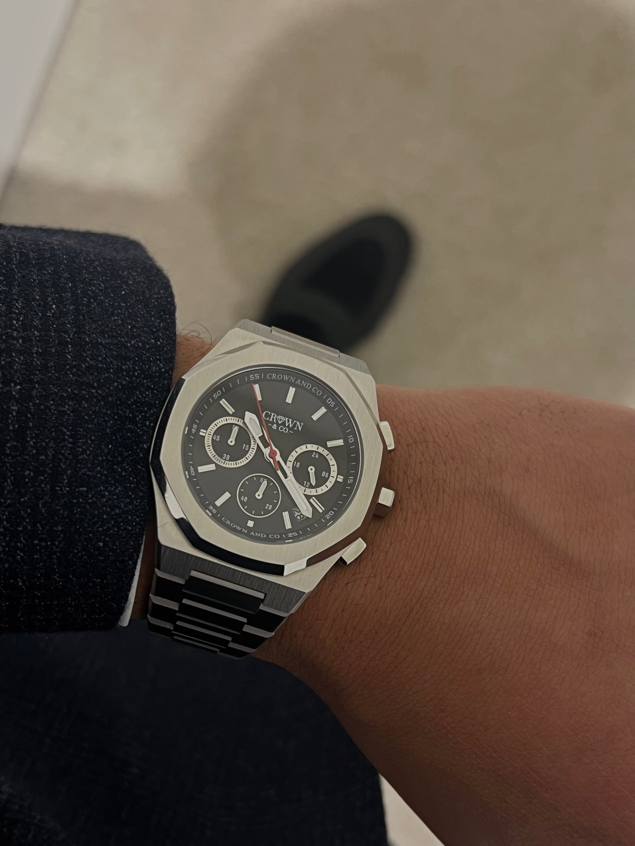 Ocho Series Black Dial Chronograph 41mm