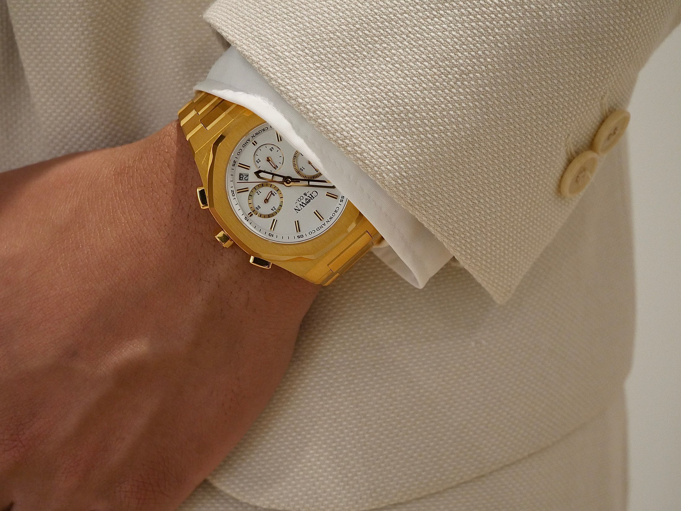 Ocho series Yellow gold white dial 41mm | Limited edition